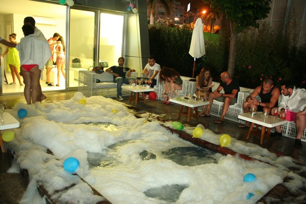 Veer on Saturday Night